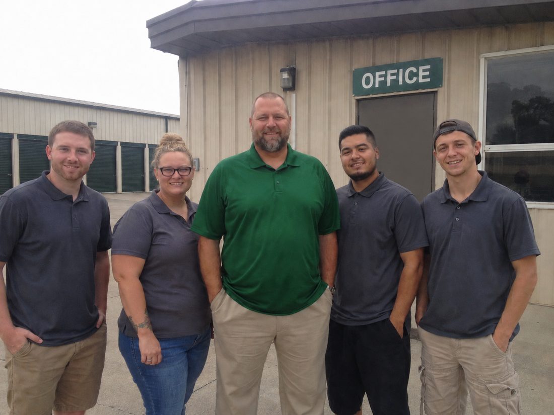 Pest control professionals in Elk Grove, CA